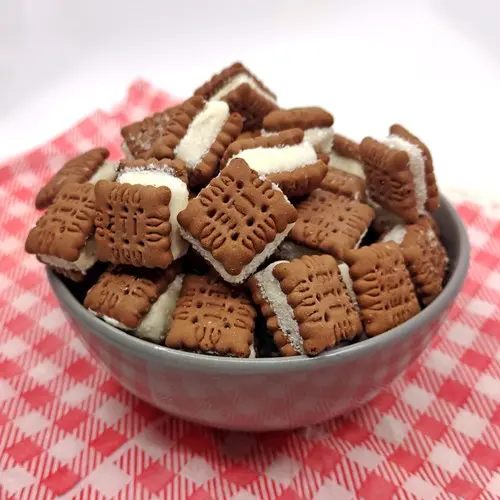Kakaolu Mini Bisküvi Arası Lokum
